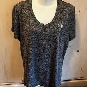Women’s UA Tee Like New EUC